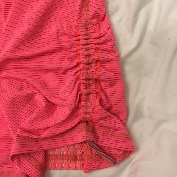 Lululemon tank - Picture 4 of 6